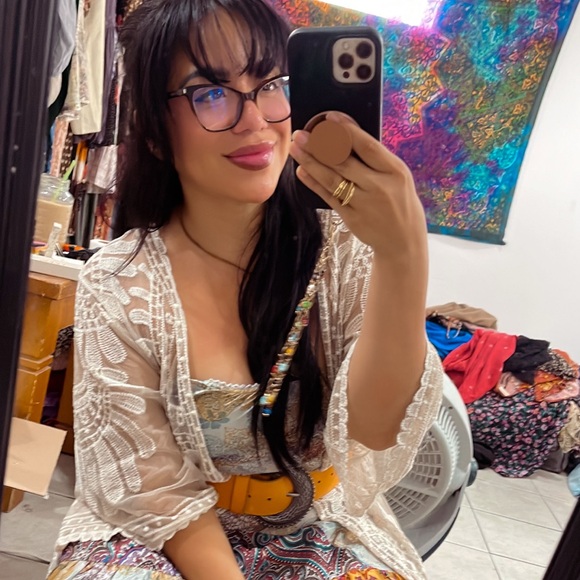 Meet your Posher, Gigi - Picture 2 of 7